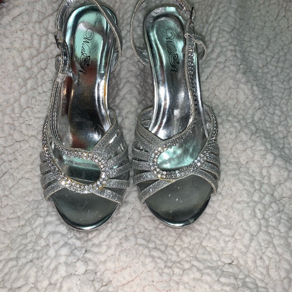 Wild rose silver heels - Picture 4 of 13